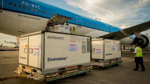 Llegó un avión de Aerolíneas con un millón de vacunas chinas Sinopharm | Información General