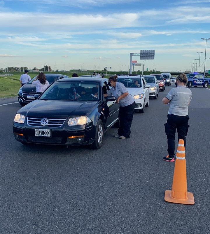Controles de temperatura en los ingresos a Rosario y en la terminal | Rosario y la región