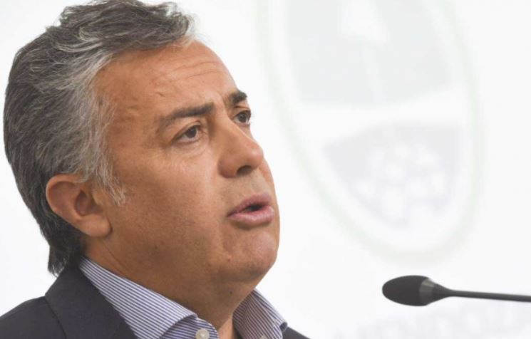 Cornejo: "El Gobierno de científicos negocia con la salud de los argentinos" | Política