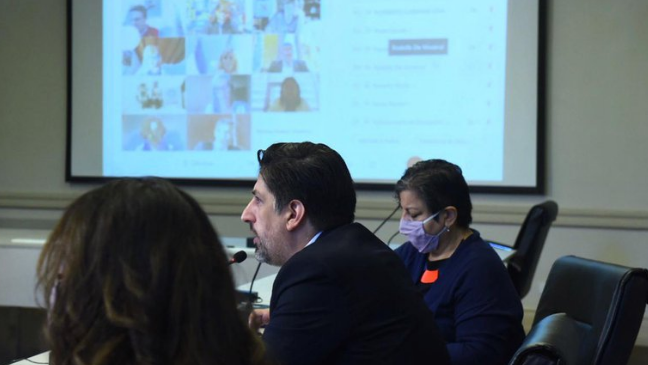 Acordaron mantener las clases presenciales pese a la suba de contagios | Información General