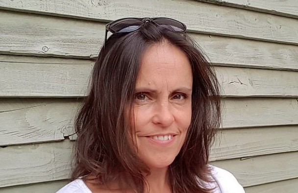 Le crecen pelos en la lengua tras un injerto con piel que le sacaron de la pierna | Internacionales