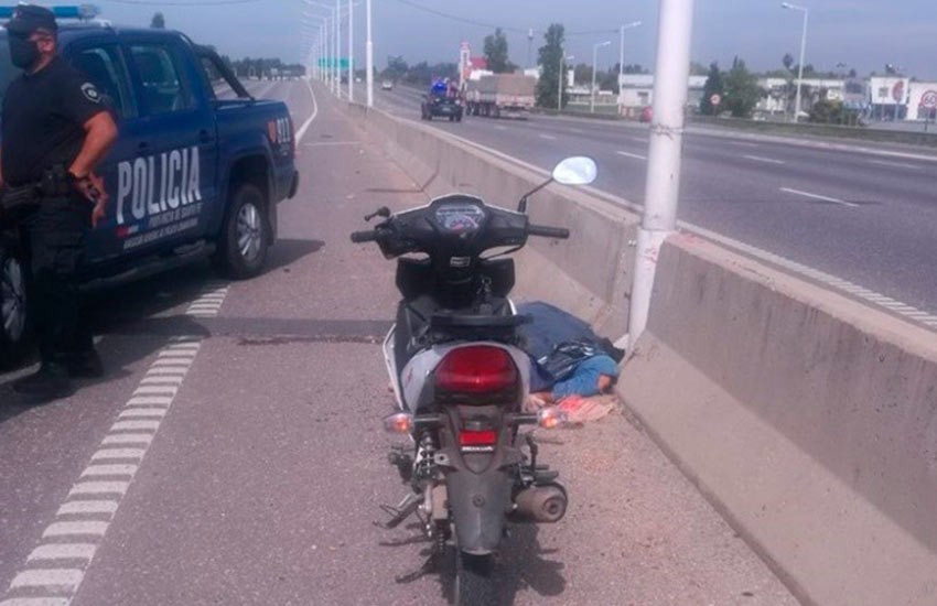 Tras perder el control de su vehículo, murió un motociclista en Av. Circunvalación | Rosario y la región