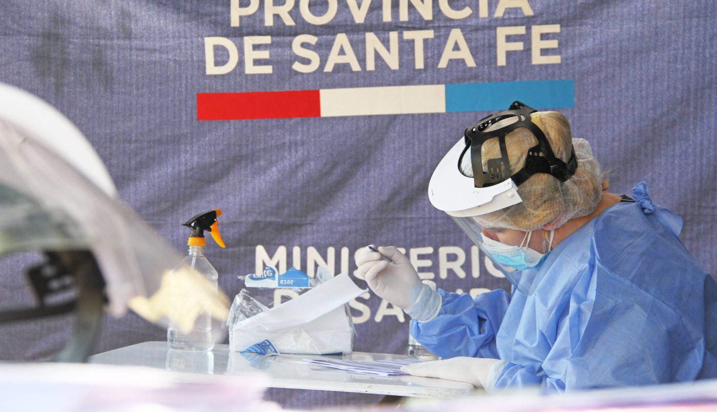 Santa Fe superó los 2000 contagios de coronavirus en las últimas 24 horas | Rosario y la región