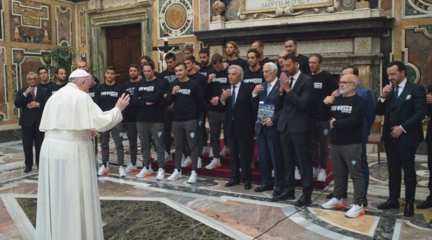 La curiosa enseñanza de potrero del Papa a un equipo italiano de waterpolo | Internacionales