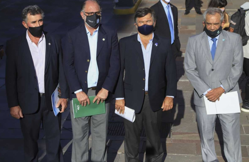 El campo rechazó advertencias oficiales sobre suba de retenciones: "Son disparatadas" | Política