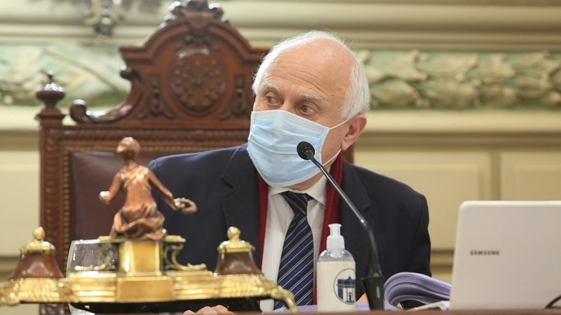 Lifschitz sufrió una desmejoría y recibe asistencia respiratoria mecánica | Rosario y la región