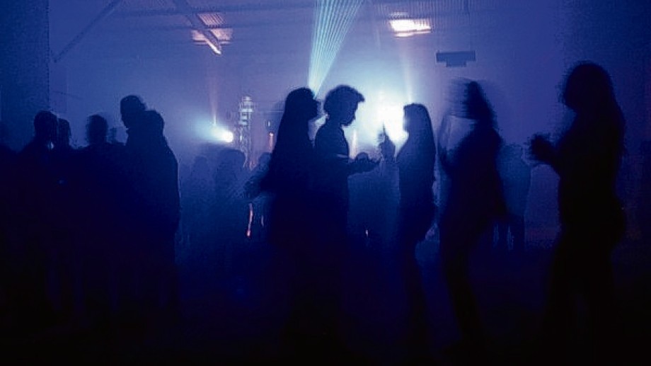 Un grupo de jovenes organizó una fiesta clandestina en la zona sur de la ciudad | Rosario y la región