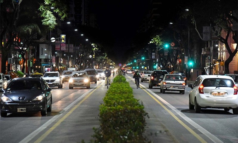 El tránsito nocturno bajó un 60% y los ingresos a las guardias por siniestros viales disminuyó | Rosario y la región