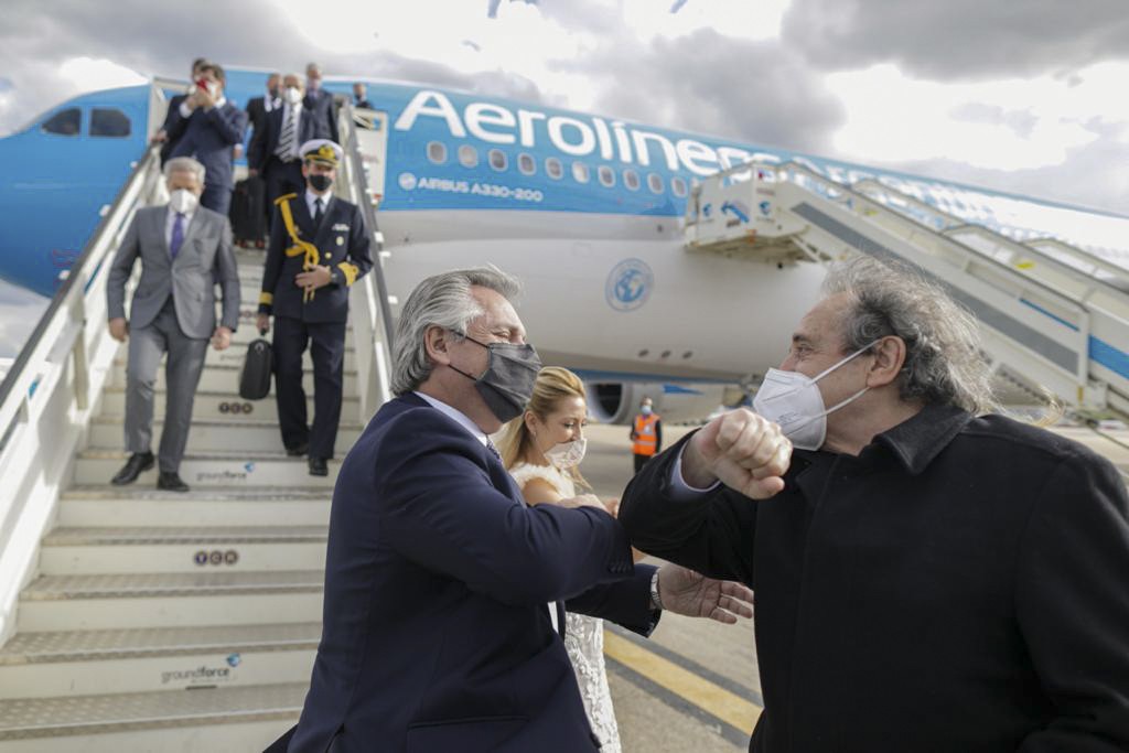 Fernández se reunió con el Rey de España y Pedro Sánchez y logró apoyo en el FMI | Política