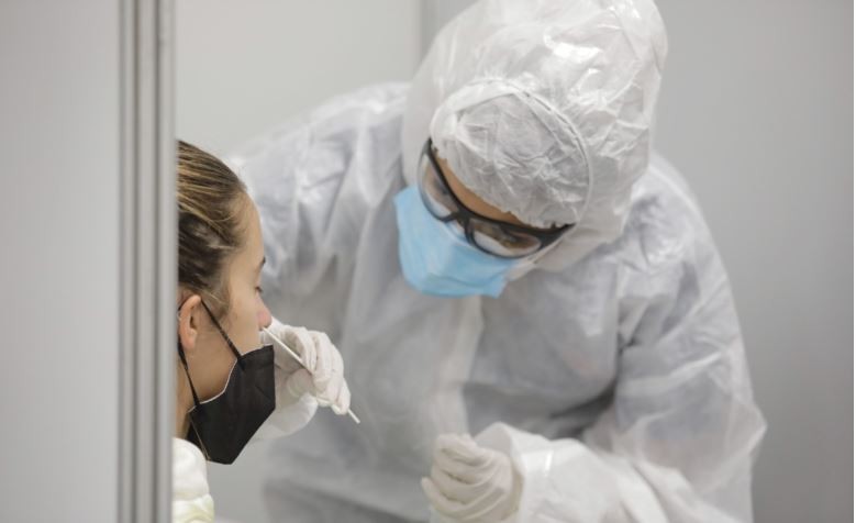 El laboratorio trucho que operaba en Ezeiza para testear continúa recaudando en el Aeroparque Jorge Newbery | Información General