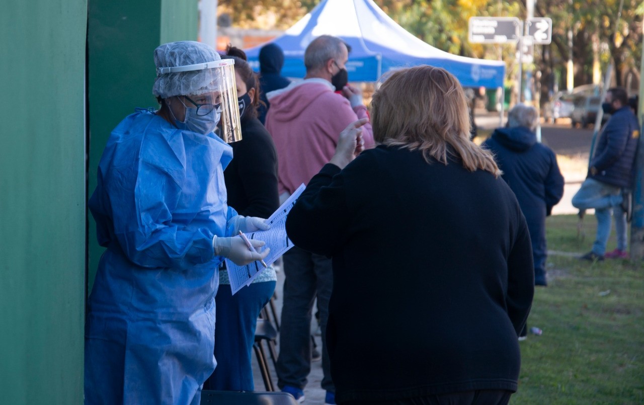 Rosario superó los mil casos y marcó récord en la segunda ola de coronavirus | Rosario y la región
