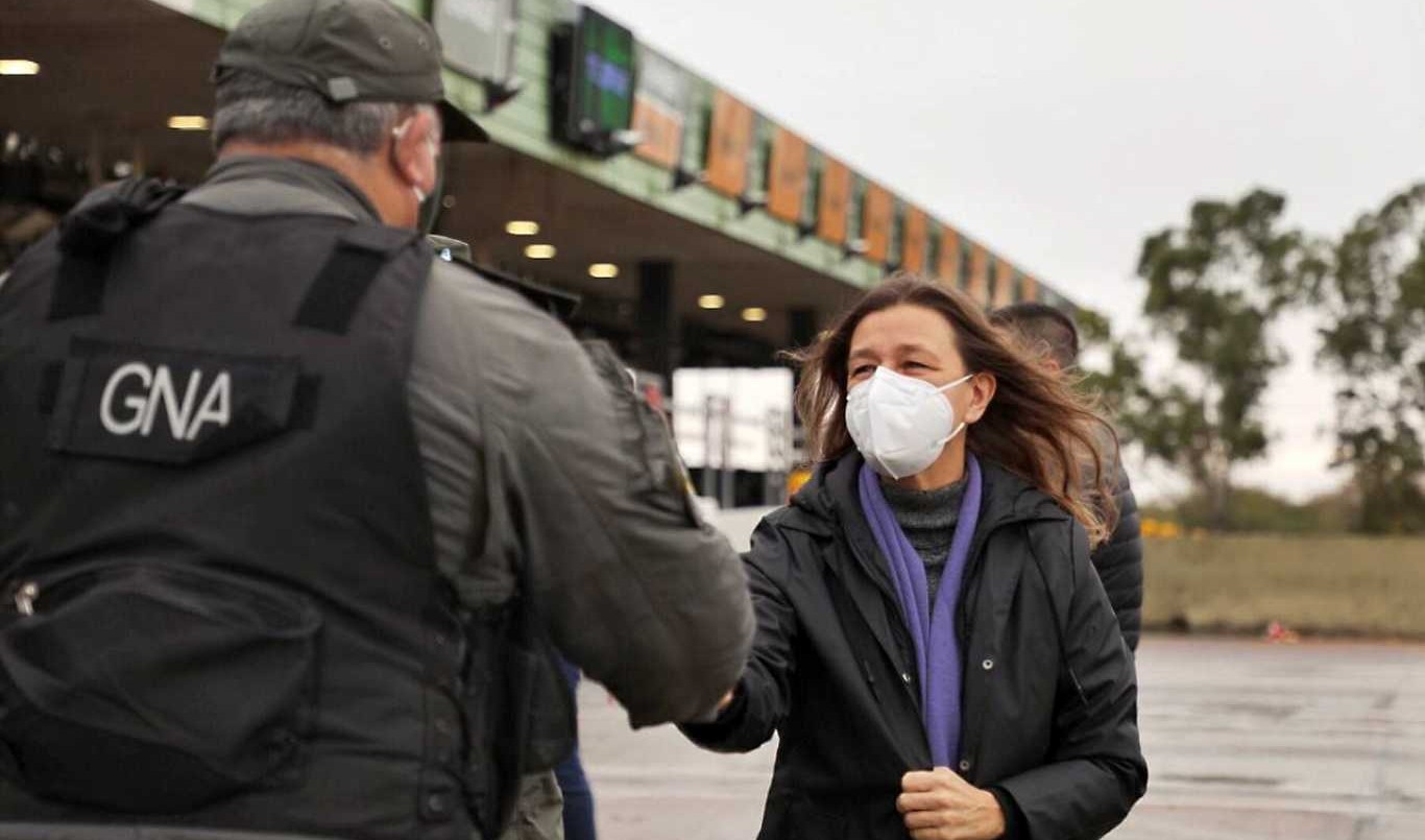 Sabina Frederic: "Los que se fueron tendrán que quedarse donde están hasta el 31 de mayo" | Política