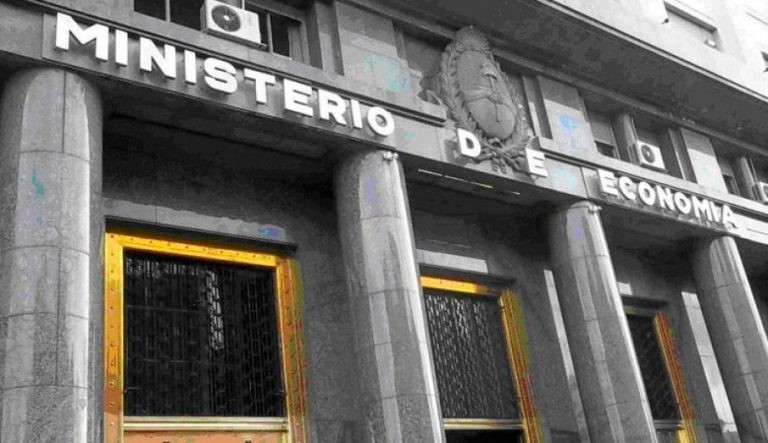 Economía cerró mayo con un financiamiento neto de casi $50.000 millones | Economía y negocios