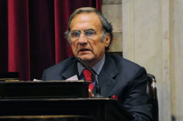 Reutemann derivado a terapia intensiva por un cuadro de deshidratación | Información General