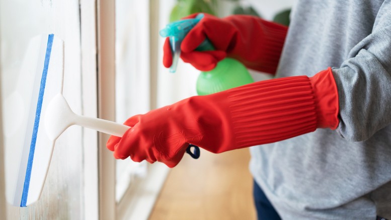 Este viernes se define un nuevo aumento para el servicio doméstico | Economía y negocios