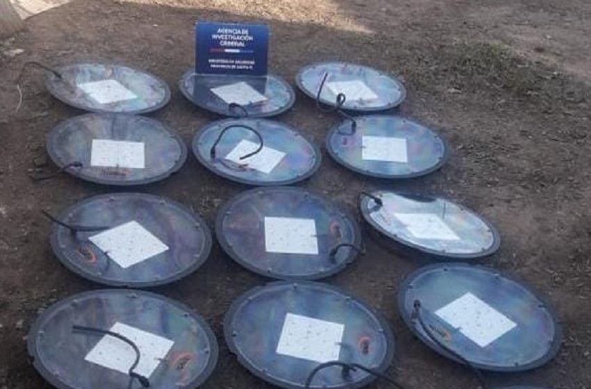 Detuvieron a un hombre por el robo de luminarias valuadas en más de 500 mil pesos | Rosario y la región