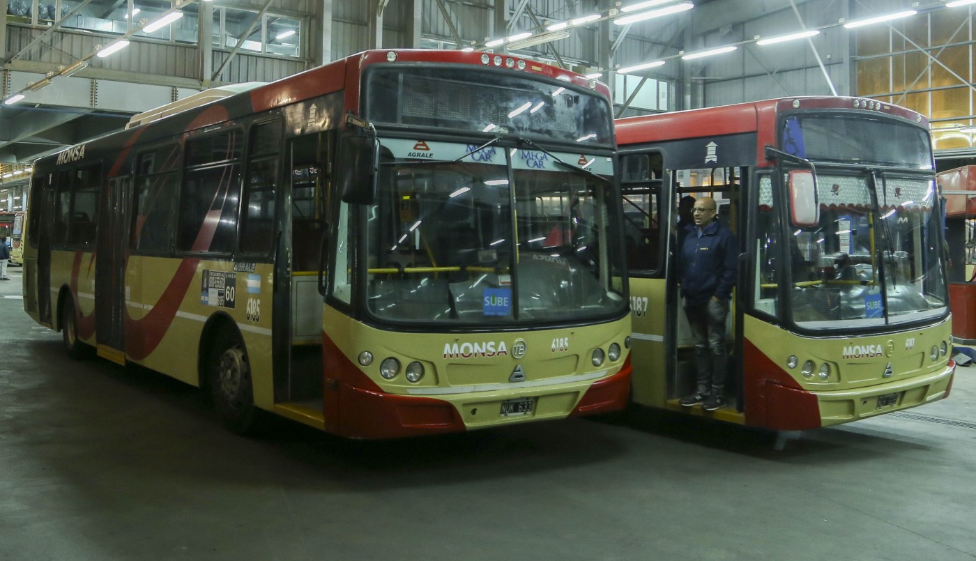 Lanzan un Programa para la contratación de mujeres como choferes de colectivos y micros | Servicios