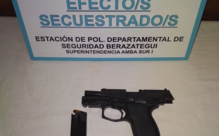 Detuvieron a una policía acusada de matar a su tío, presunto abusador de su hermana | Información General