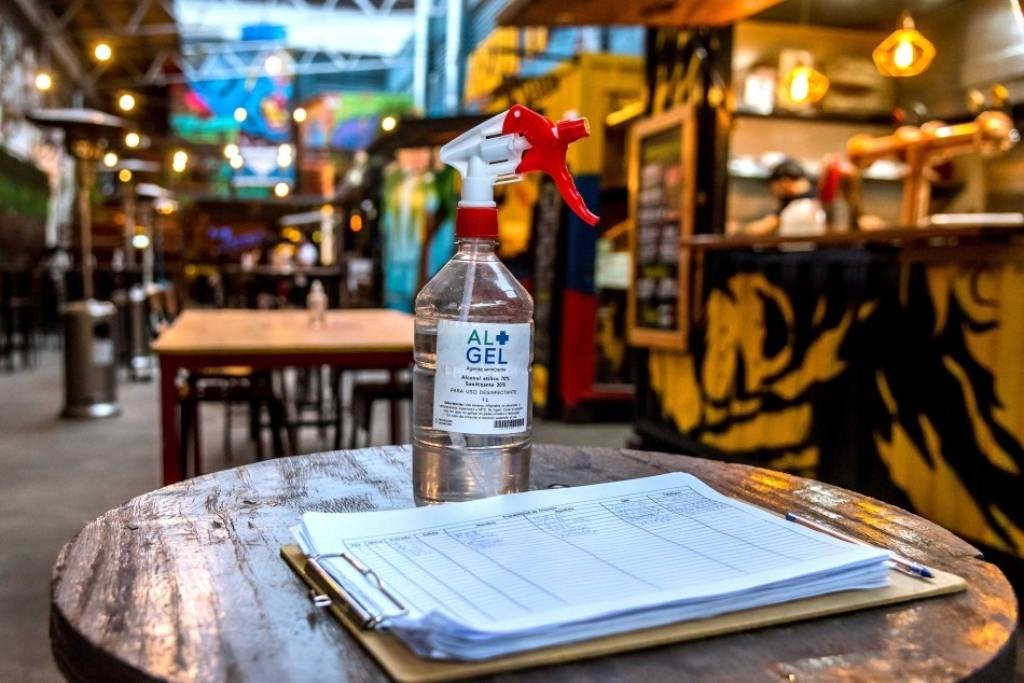 Gastronómicos advierten: "es insostenible mantenerse sin extender horarios" | Rosario y la región