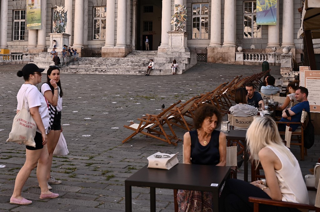 Italia: luego de más de ocho meses, eliminan desde hoy el tapabocas obligatorio al aire libre | Internacionales