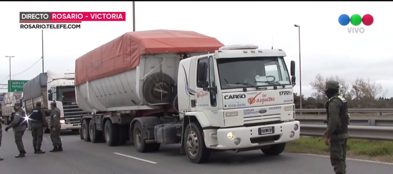 Con un corte en el Puente Rosario –Victoria, piden la reapertura de actividades náuticas | Rosario y la región