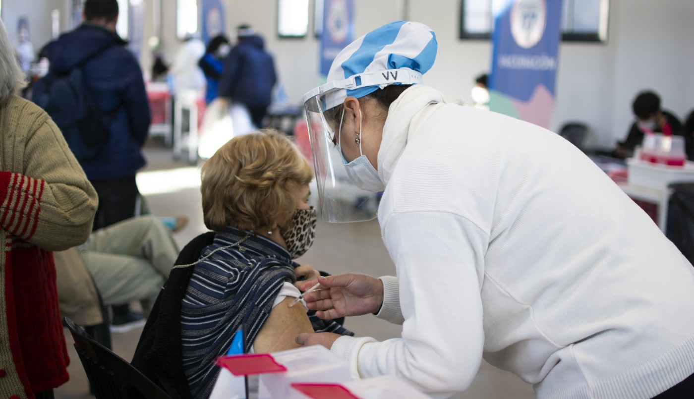 Este lunes se confirmaron más de 300 nuevos casos de coronavirus en Rosario | Rosario y la región