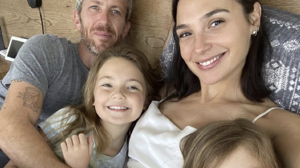 Gal Gadot presentó a su tercer hija con una dulce foto familiar | Espectáculos