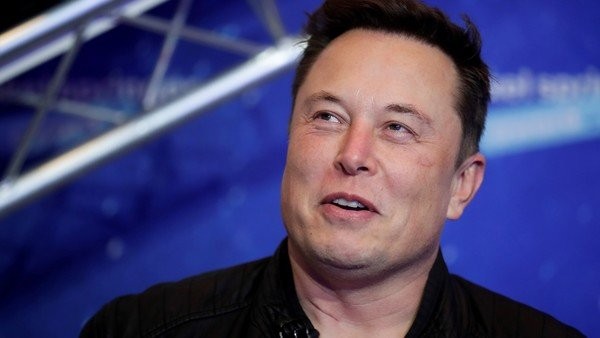 Elon Musk invertirá hasta 30.000 millones de dólares en internet satelital | Tecnología