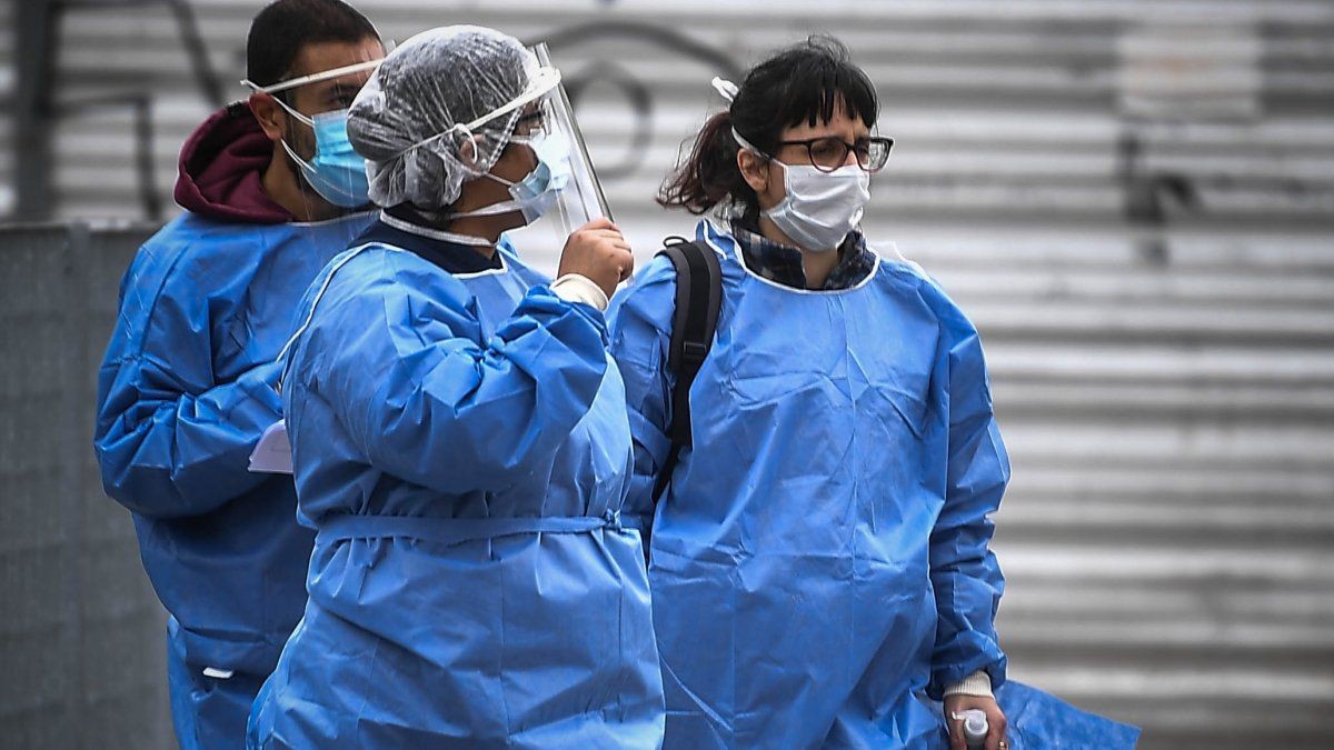 Se confirmaron 14.034 nuevos contagios y 215 fallecidos en las últimas 24 horas | Información General