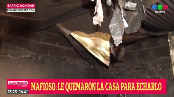 Le prendieron fuego la casa para que se vaya: está internado con graves quemaduras | Rosario y la región