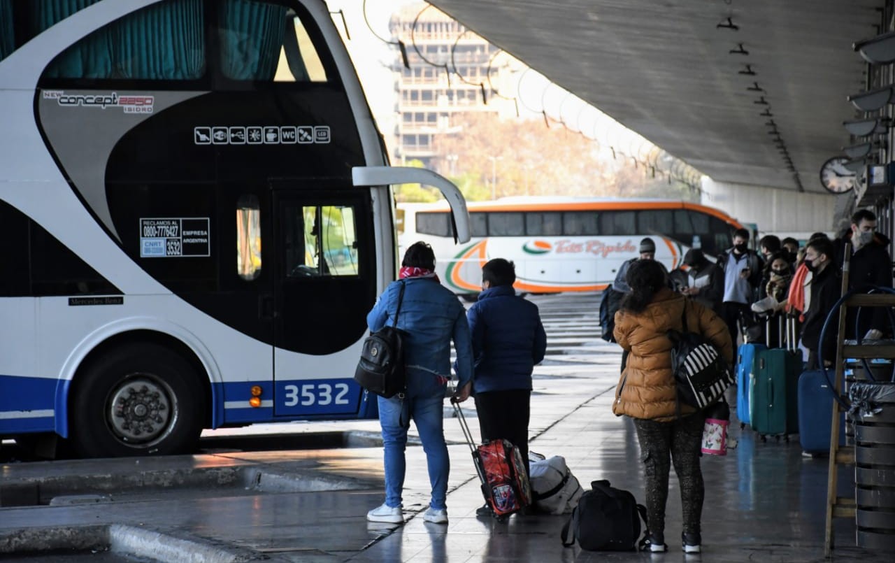 Desde la Terminal de Ómnibus aseguran que hubo un aumento en la venta de pasajes | Rosario y la región