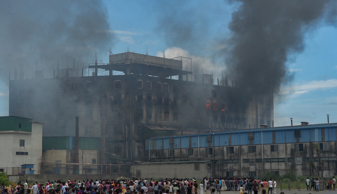 Incendio en Bangladesh dejó más de 50 muertos y decenas de heridos | Internacionales