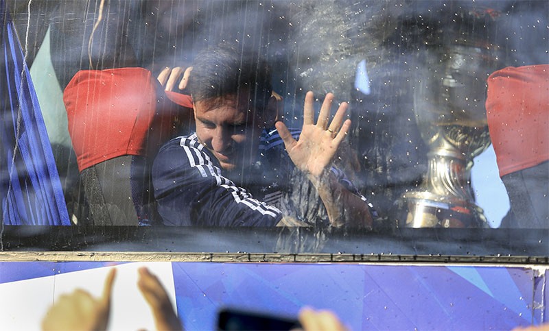 La Copa América está en casa: la Selección llegó al país y recibirá al Presidente | Deportes