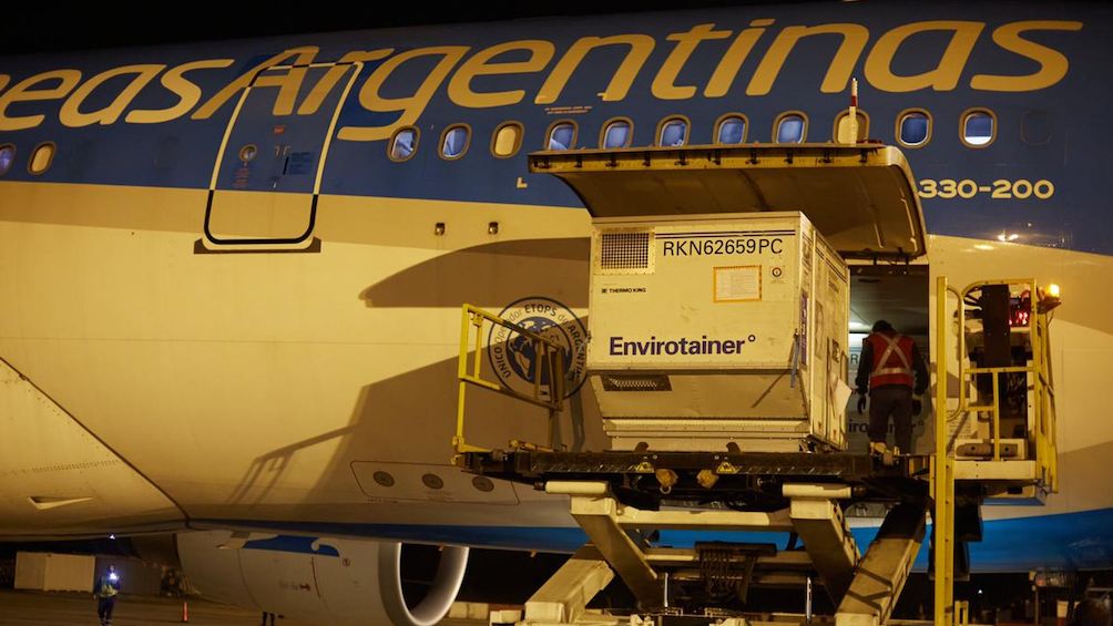 Parte un nuevo vuelo de Aerolíneas Argentinas para traer más de vacunas Sinopharm de China | Información General