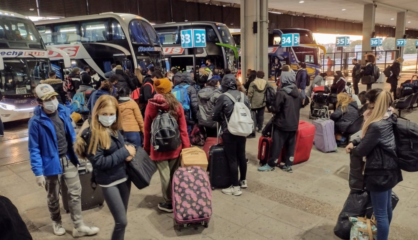 Video: entenso movimiento en Retiro por vacaciones de invierno | Información General