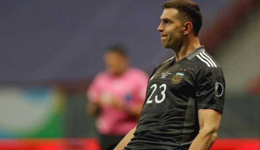 "Dibu" Martínez le escribió a Mina para disculparse y "nunca le contestó" | Deportes