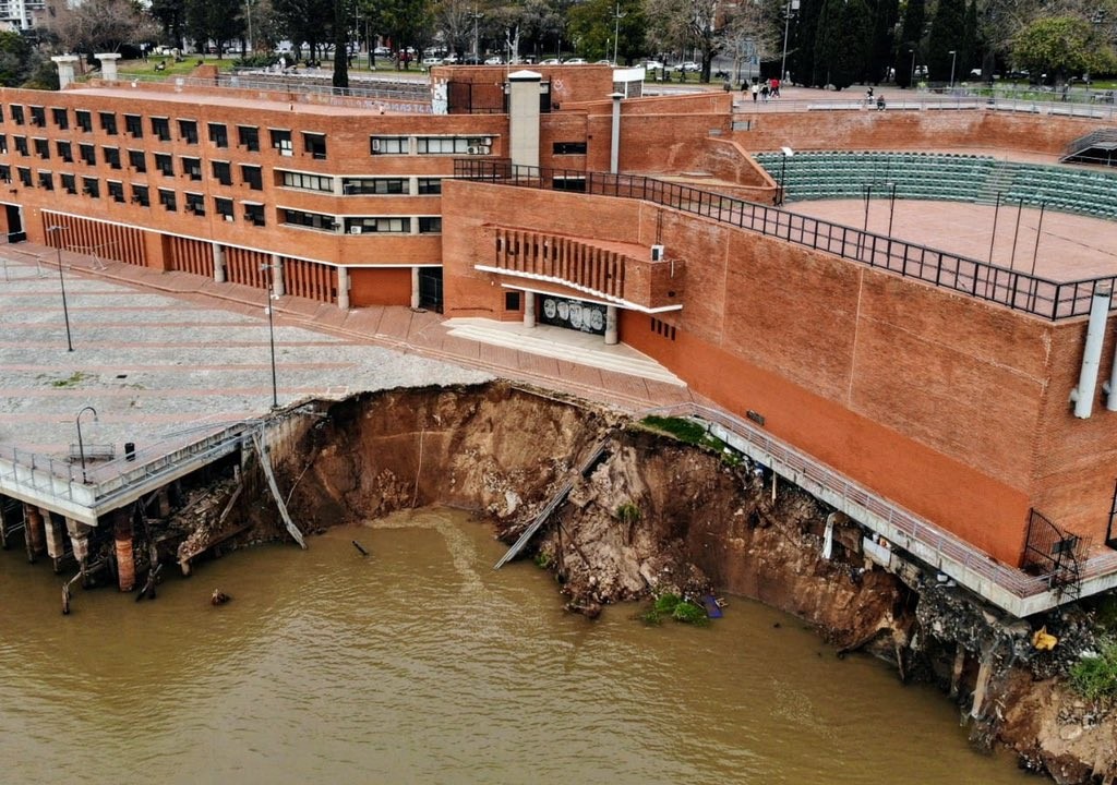Determinaron que el resto de la estructura en el Parque España no corre riesgo | Rosario y la región