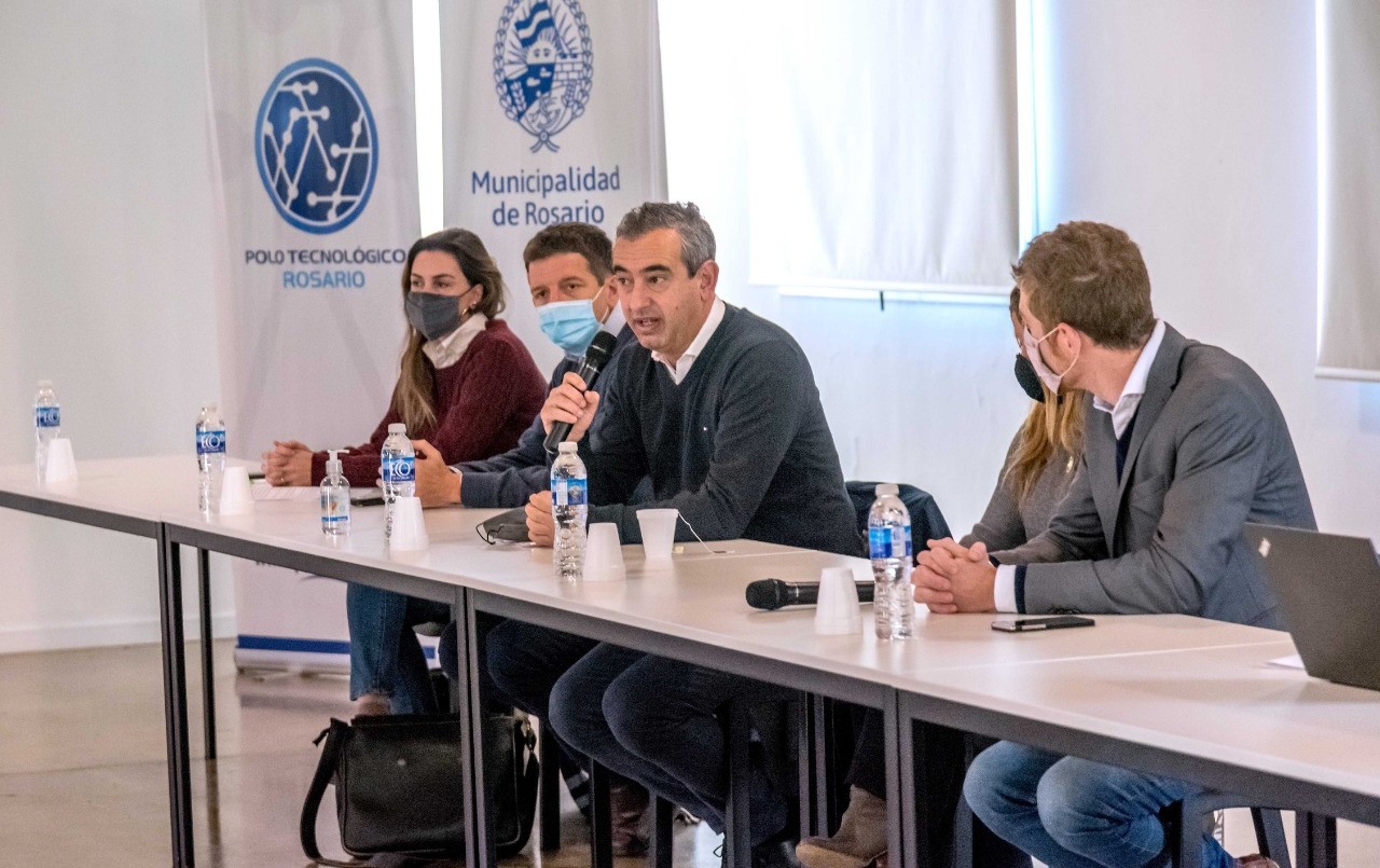 Javkin compartió un encuentro con empresarios locales de la industria del software | Rosario y la región