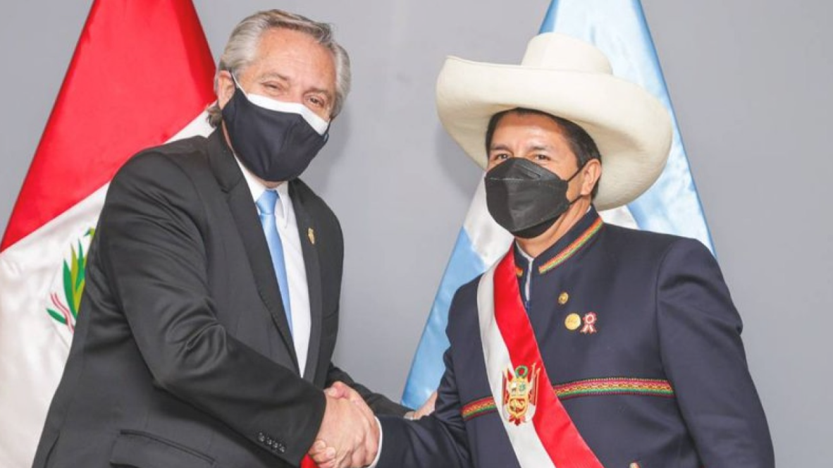 Alberto Fernández continúa aislado y espera un nuevo test de PCR tras su regreso de Perú | Información General