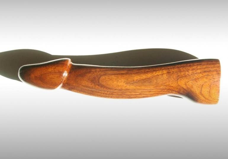 Se cayó la licitación por los 10.000 penes de madera | Información General