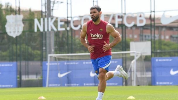 Se lesionó el "Kun" Agüero: sería baja en Barcelona durante 10 semanas | Deportes