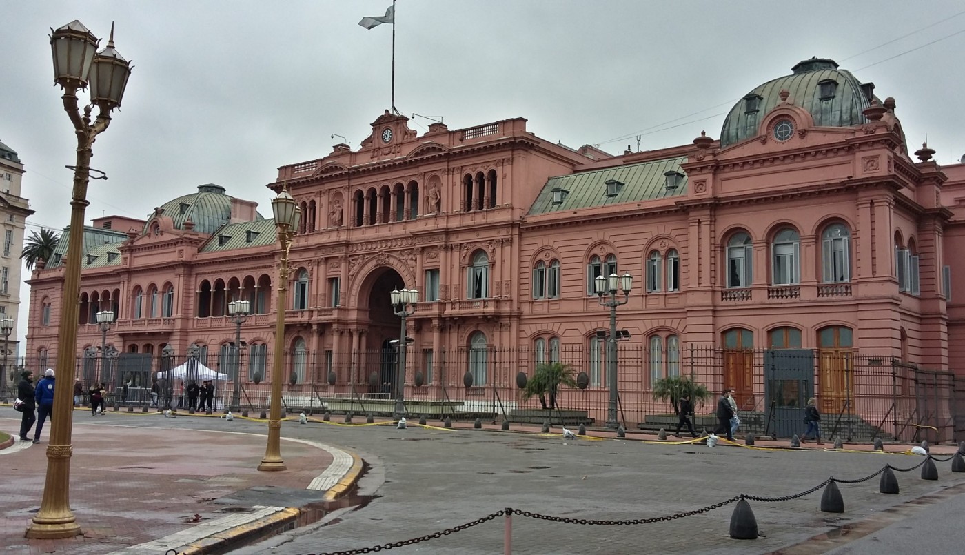 Dueños de pymes celebran el Día del Empresario Nacional con un acto frente a la Casa Rosada | Información General