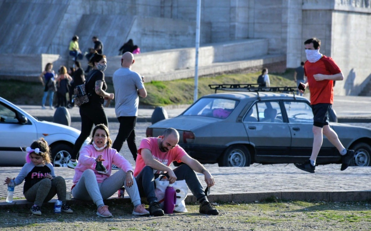 Coronavirus: feriado con 71 contagios y ninguna muerte en Rosario | Rosario y la región