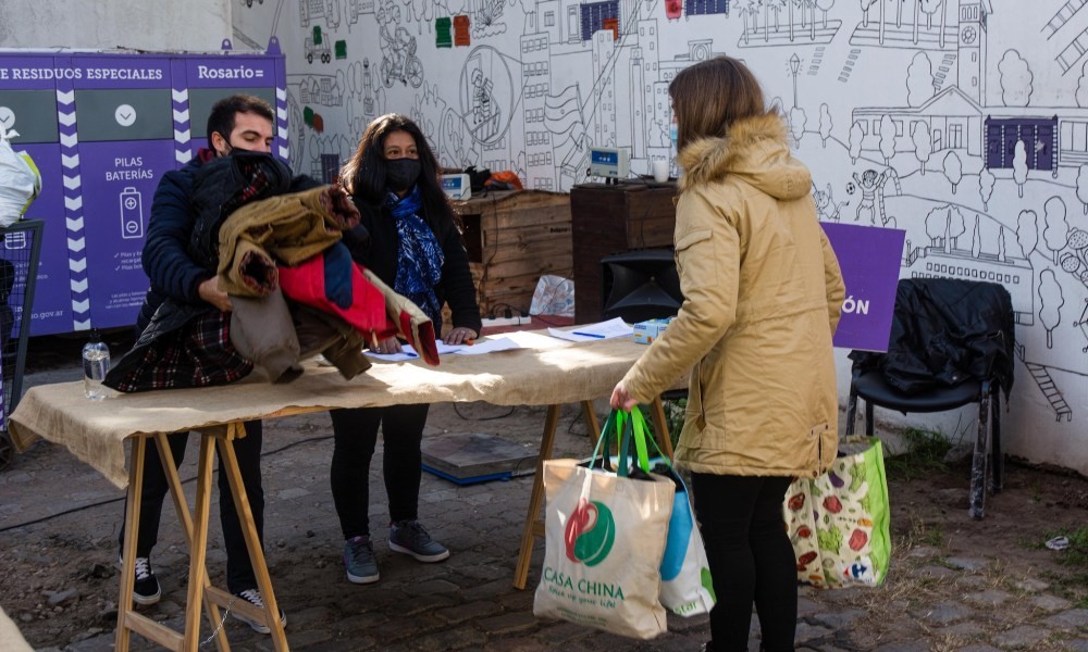 El municipio convoca a la segunda jornada especial para recolectar ropa en desuso | Rosario y la región