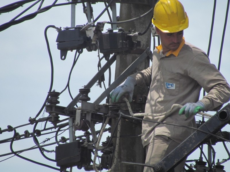 La EPE anunció cortes de luz para el fin de semana | Servicios