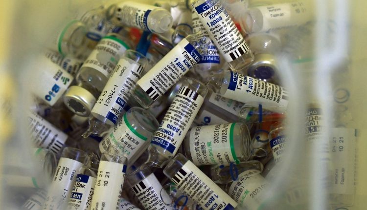 Estados Unidos debió tirar al menos 15 millones de vacunas desde marzo | Internacionales