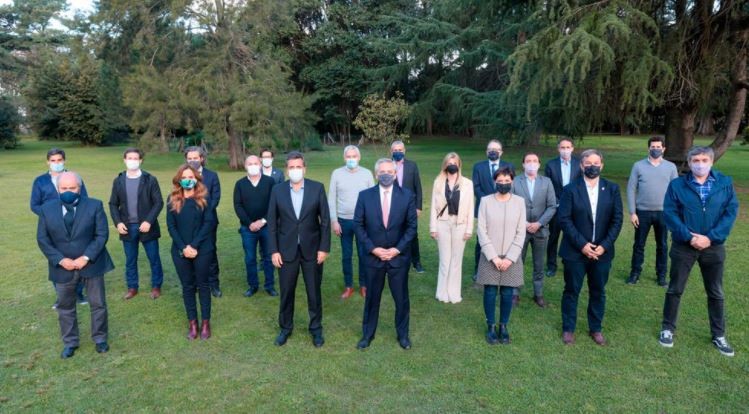 Tras la derrota en las PASO, Alberto Fernández se reunió con intendentes del conurbano | Política