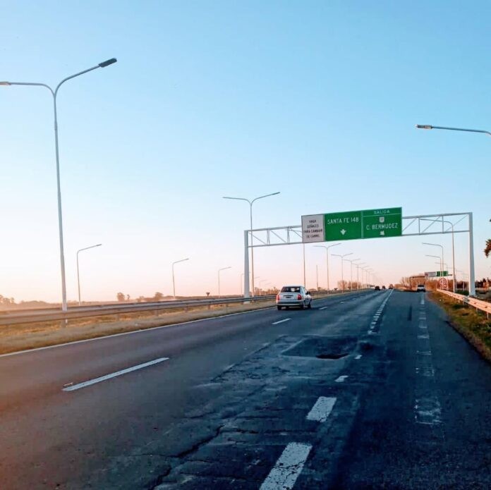 Traferri pidió al Ejecutivo informes sobre las demoras para arreglar la autopista Santa Fe | Rosario y la región