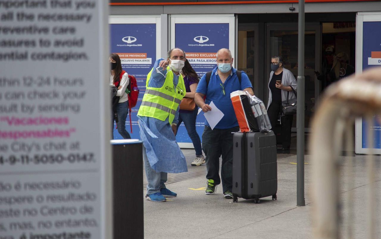 El Gobierno anunció la apertura "gradual y cuidada" de las fronteras | Información General