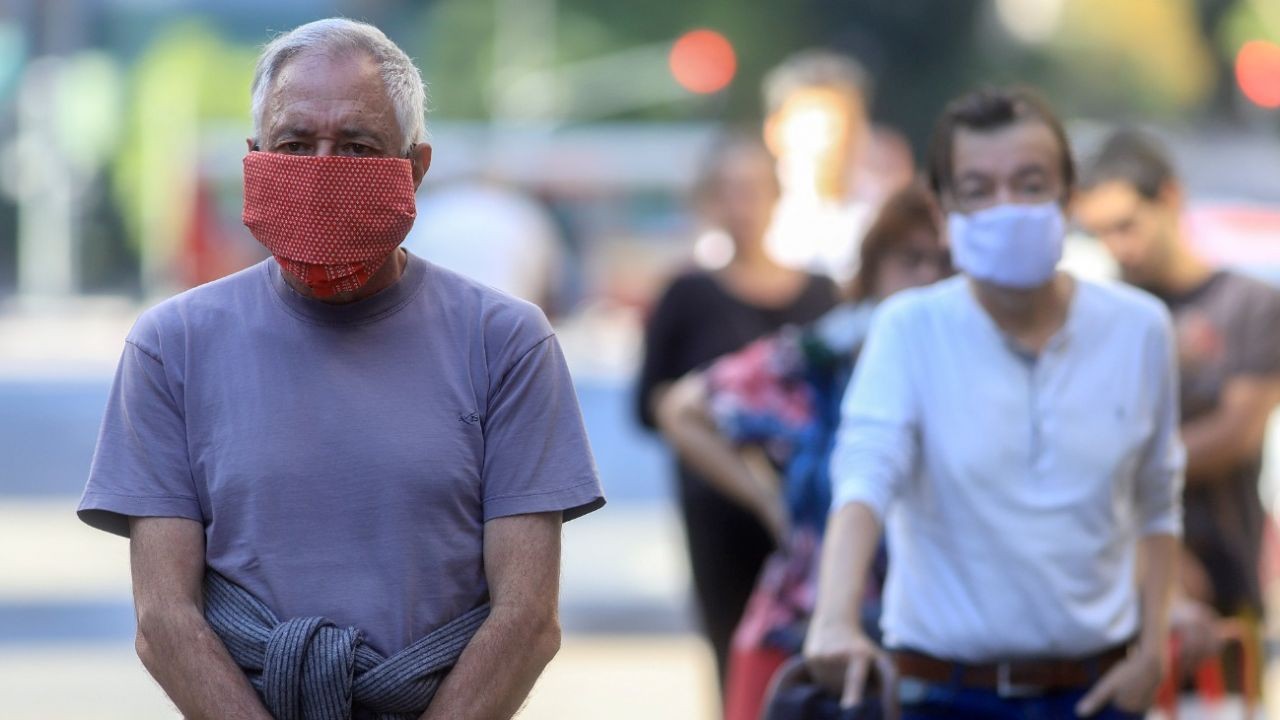El Gobierno aclaró que el uso del barbijo será obligatorio hasta el 1° de octubre | Información General